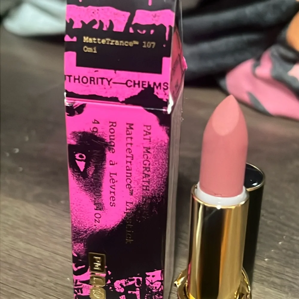 🌙💕Pat McGrath Omi Mattetrance Lipstick